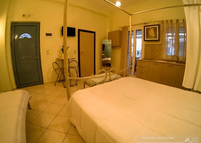 Kalomoira's Nyaraló Elafóniszosz